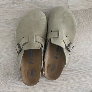 Birkenstock Boston suede New without tags or box size 38